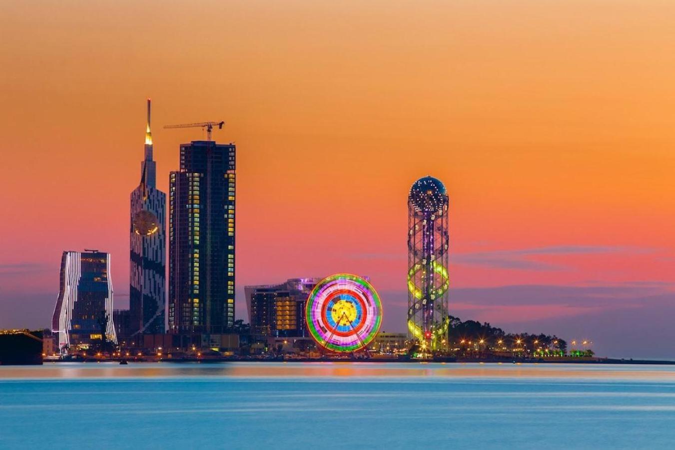 Apartment In Batumi For Dar Tower Eksteriør billede